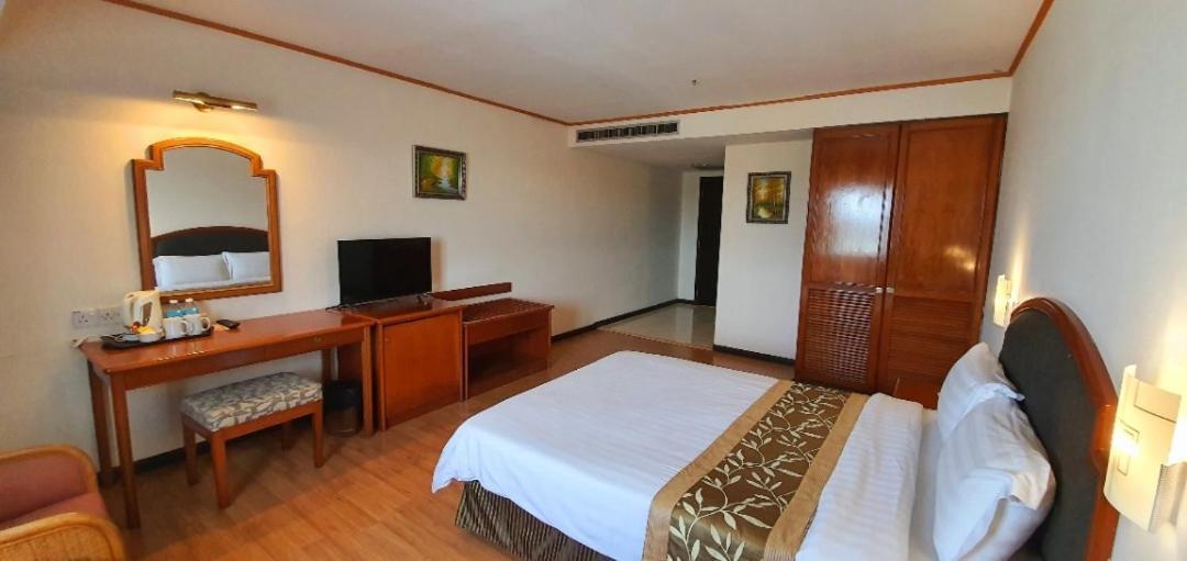 Kemena Plaza Hotel Bintulu Exteriör bild